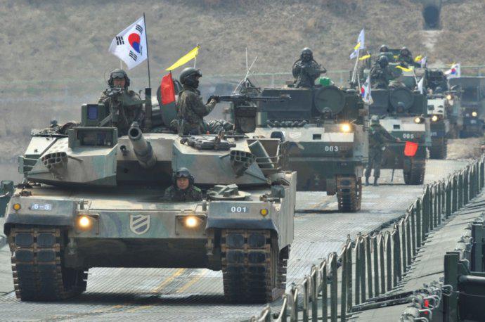 Sauszemes spēkiSkaitliskais... Autors: Ciema Sensejs Ziemeļkorejas (KTDR) tautas armija