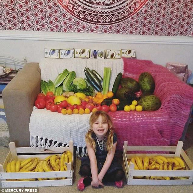 Kopscaron Molija ir kļuvusi... Autors: matilde Vegāne, kura savu 5 gadus veco meitu baro TIKAI ar svaigiem augļiem un dārzeņiem