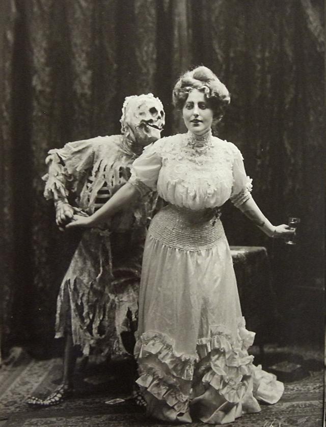 1906g Anglijas tautasdziesmu... Autors: Lestets Nāvīgā mīlestība - dejas ar sātanu