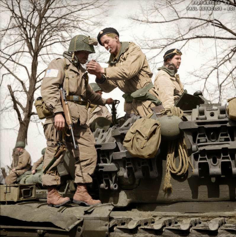 Tankista draudzīgs žests... Autors: Lestets 2. pasaules kara bildes, kas pārsteigs!