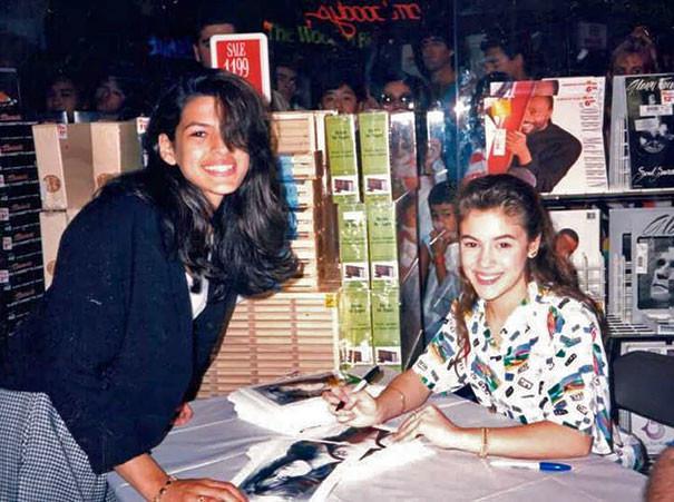 Eva Mendeza 15 gadu vecumā... Autors: matilde 25 retas slavenību fotogrāfijas no pagātnes