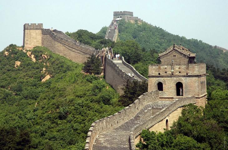 2 Lielo Ķīnas mūri var redzēt... Autors: Lords Lanselots Mīti, kuriem tic 82% cilvēku!