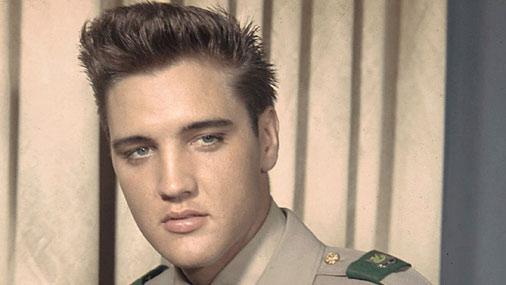 Elviss Preslijs1977 gadā... Autors: steeznuts TOP 10 visvairāk pelnošās mirušās slavenības