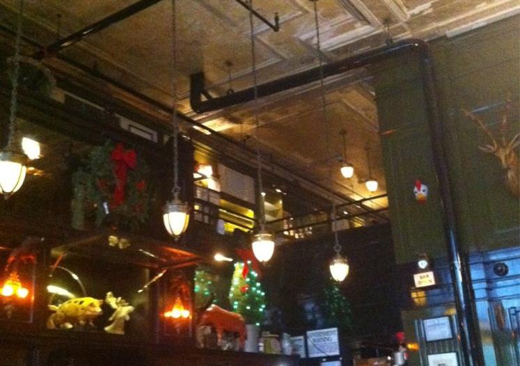 Breslin Bar and Dining... Autors: Liver 10 NY restorāni svētku noskaņā