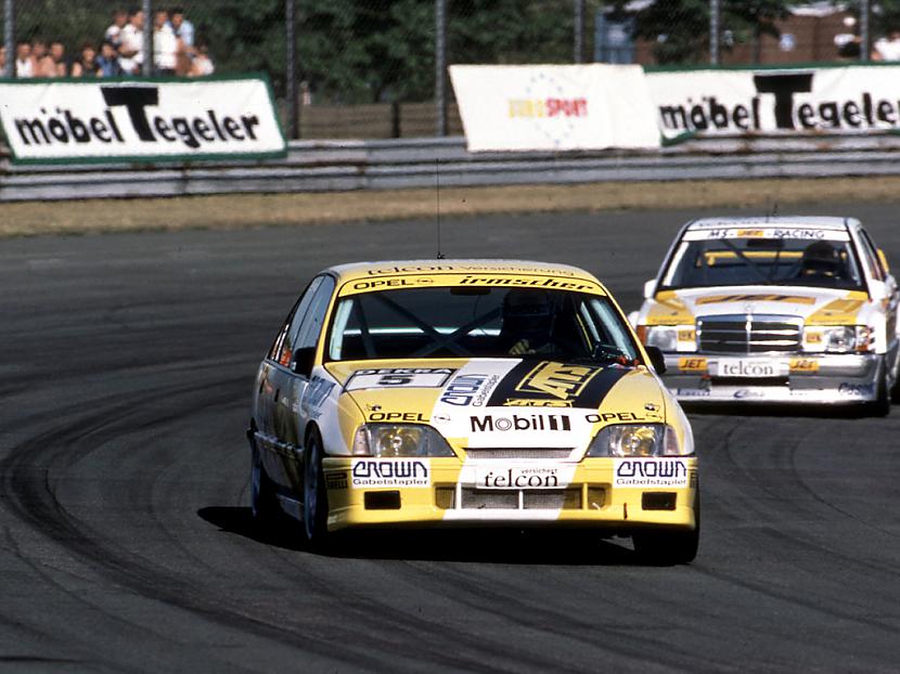 Opel Omega ar 25litru dzinēju... Autors: Fosilija DTM (Deutsche Tourenwagen Meisterschaft). Zelta ēra