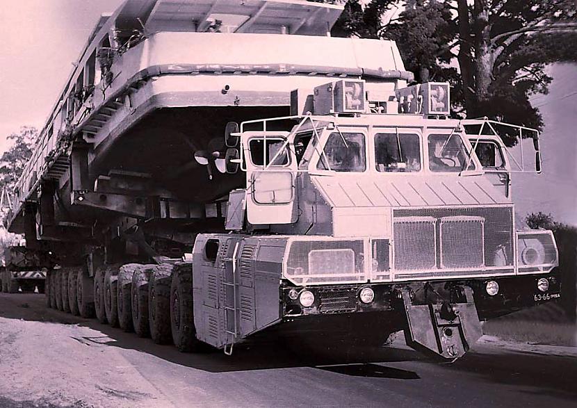 nbsp nbspUz zemes ceļiem... Autors: Mao Meow MAZ-7907 - Lielākā PSRS mašīna!