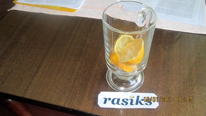  Autors: rasiks Fs citrons glāzē