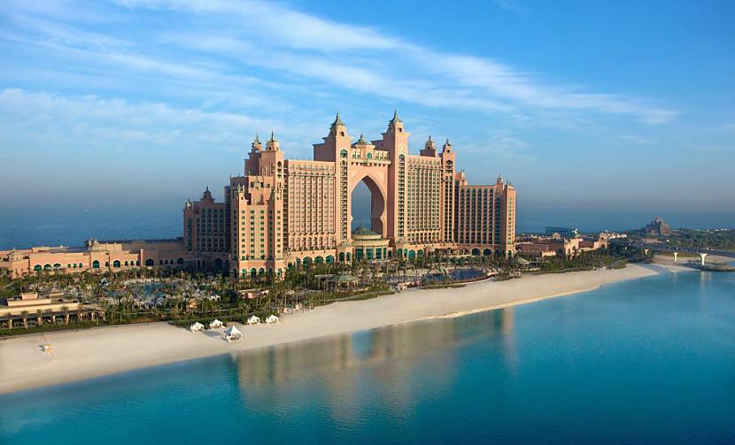 Majestātiskais Atlantis Hotel... Autors: Fosilija Apbrīnojamākie cilvēku radītie objekti Dubaijā