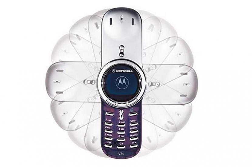 Motorola V70Ikonisks dizains... Autors: Lestets Kas tie tādi? Motorola vecie un savādie telefoni