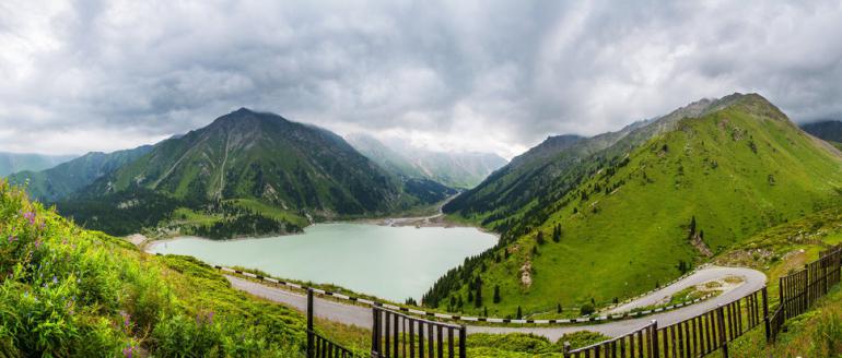 Almati ezers paslēpies... Autors: 100 A ASV medijs nosauc 17 episku ceļojumu galamērķus. Arī Latviju!