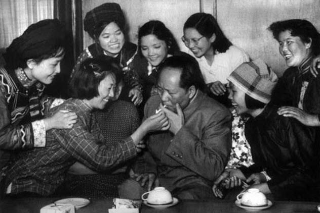 Viņscaron teica viņscaron... Autors: Testu vecis 8 pikanti un dīvaini fakti par priekšsēdētāja Mao Dzeduna privāto dzīvi