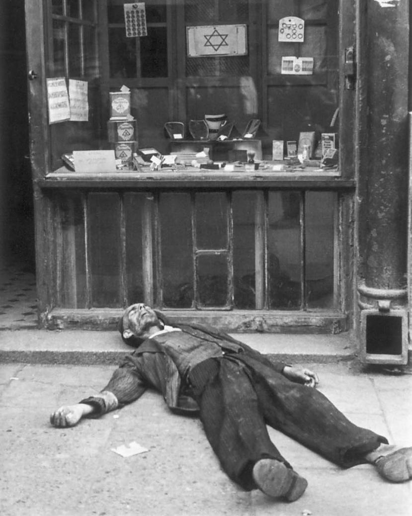 Miris vīrietis geto veikala... Autors: Lestets Varšavas geto