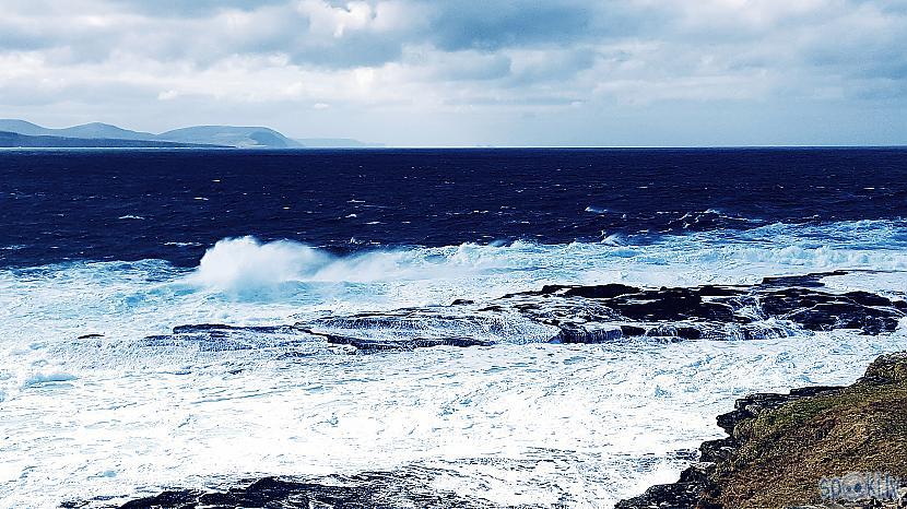  Autors: D E L U K S Downpatrick Head