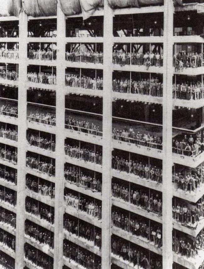 Visi 3000 cilvēki kas uzbūvēja... Autors: Lestets 23 neparastākas bildes ar vēsturiskām personām