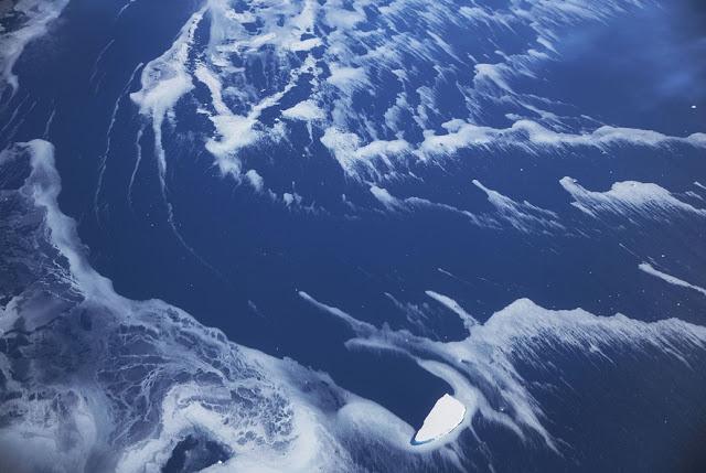 Scaroneit var redzēt nesen... Autors: 100 A Lidojums virs Antarktikas, NASA operācija «Ledus Tilts»!