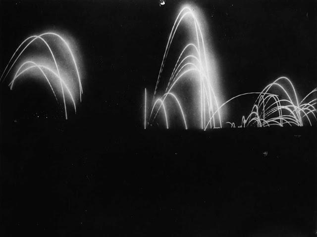 Artilērijas zalvju izgaismotā... Autors: Lestets Kauja pie Sommas - asiņainākā kauja vēsturē