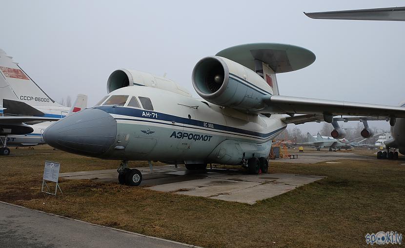  Autors: Pēteris Vēciņš Aviācijas pasaule Kijevā.