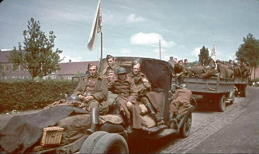 Beļģu karavīri pēc... Autors: Lestets Neticamas krāsainas bildes no 2. pasaules kara ikdienas