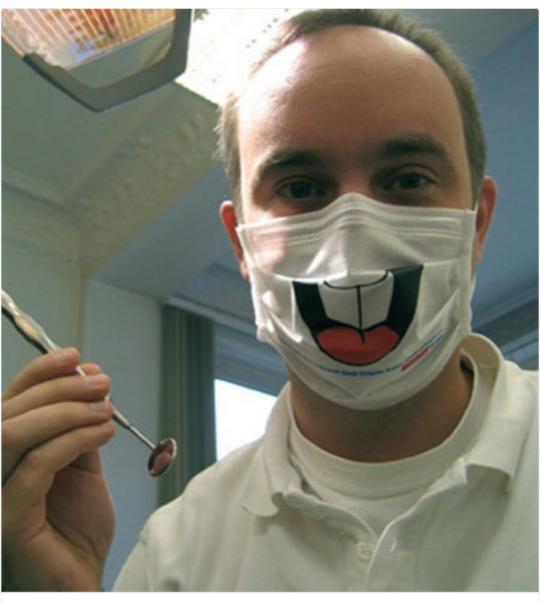Šī ir mana zobārsta maska Vai... Autors: Fosilija Dīvaino ZOBĀRSTU stāstiņi, kas liks jūsu vizītēm pie zobārsta kļūt savādākām!