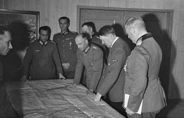 1941 gadā spriedze starp... Autors: theFOUR 10 iemesli, kādēļ Hitlers zaudēja Otrajā Pasaules karā