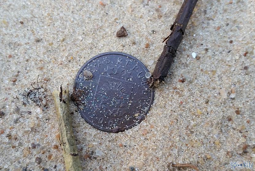 Pirmais atradums bez detektora... Autors: pyrathe Ar metāla detektoru pa pludmali 2017 (jūlijs)