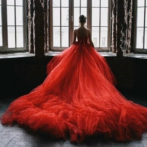  Autors: Diana Hemminga Red dresses