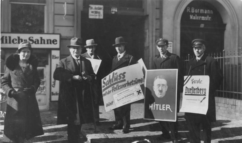 Partijas biedri ar... Autors: Lestets Kā Hitlers uzvarēja vēlēšanās