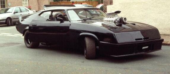  Autors: Laciz Svarīgākā kino automašīna - Mad Max!