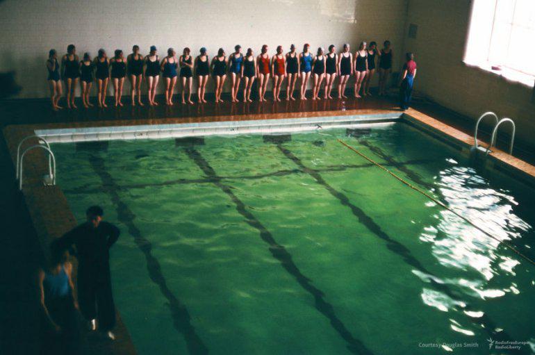 Mazs baseins nezināmānbspvietā Autors: 100 A Reti redzēti kadri no Staļina ēras, kurus uzņēmis ASV spiegs!
