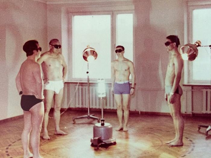 Vīriescaroni saņem dienas... Autors: Lords Lanselots PSRS laika prestižas Sanatorijas vēsturiskās bildēs!