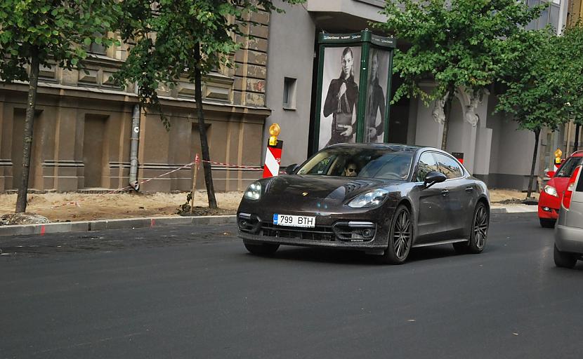 Porsche 971 Panamera Turbo Autors: LGPZLV Dārgas mašīnas uz Latvijas ceļiem. 2017 #10