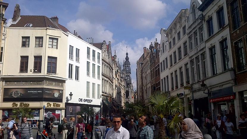  Autors: turistsr@speles Kājām cauri Briselei - ne tūristu maršruts!