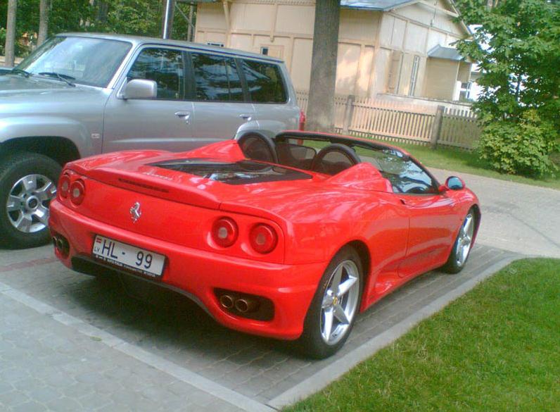 Ferrari 360 Spider 2007 gads Autors: LGPZLV Kādas dārgas mašīnas uz Latvijas ceļiem bija PIRMS 10 GADIEM!