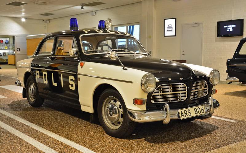 Volvo Amazon... Autors: Charged 40 Interesantākie policijas auto pasaulē.
