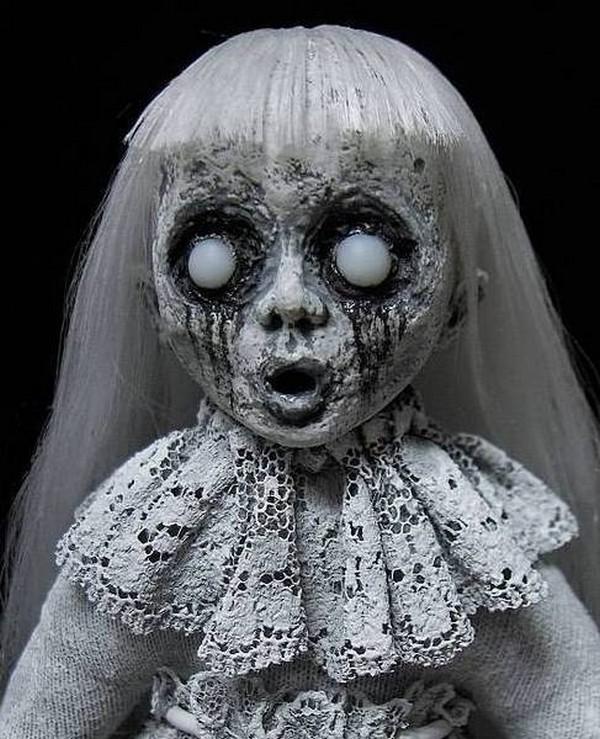  Autors: DiskoSeene Creepy dolls