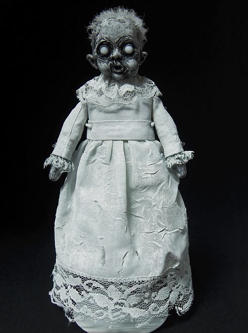  Autors: DiskoSeene Creepy dolls