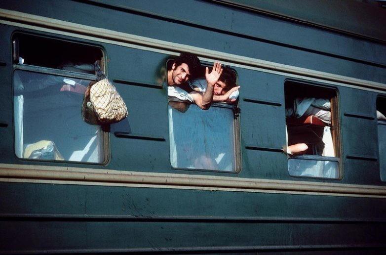 Vilciena vagons ar pasažieriem Autors: pyrathe Back to USSR (PSRS 1981. gads)