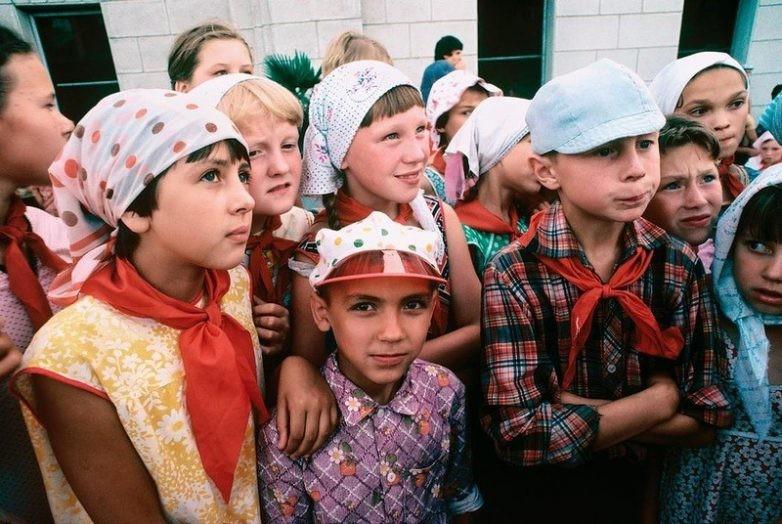 Skolēni pionieri Autors: pyrathe Back to USSR (PSRS 1981. gads)