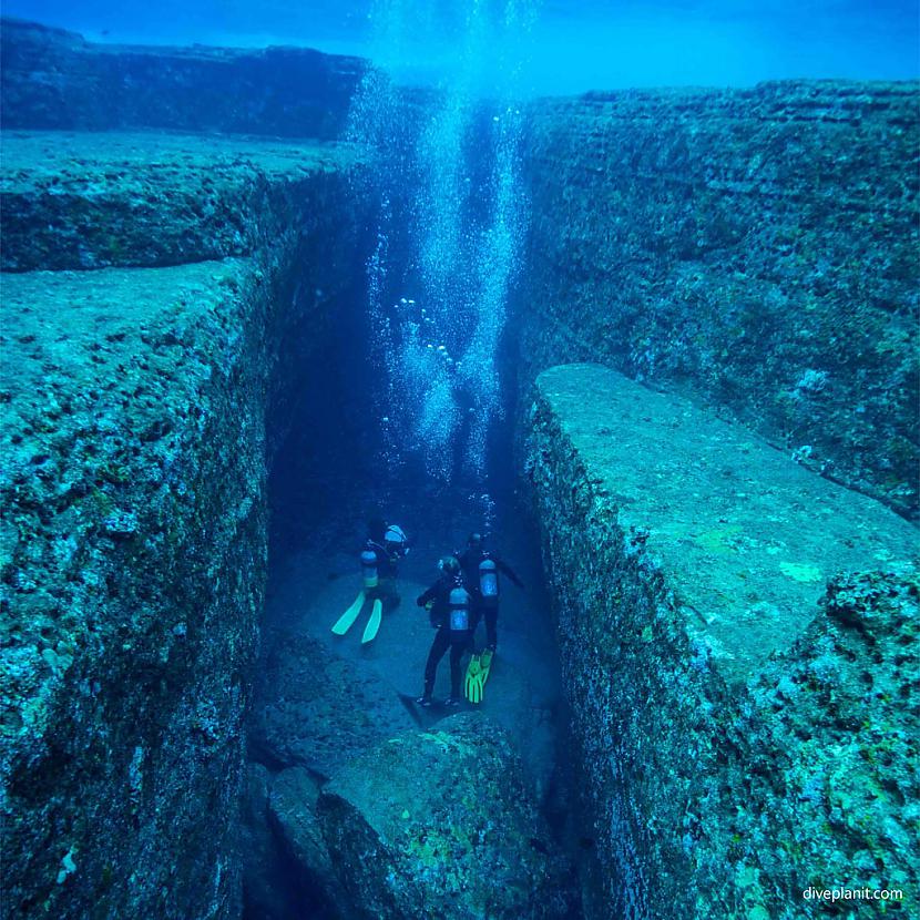 Yonaguni Tas ir zemūdens... Autors: Lestets Mistiskākie atradumi uz Zemes