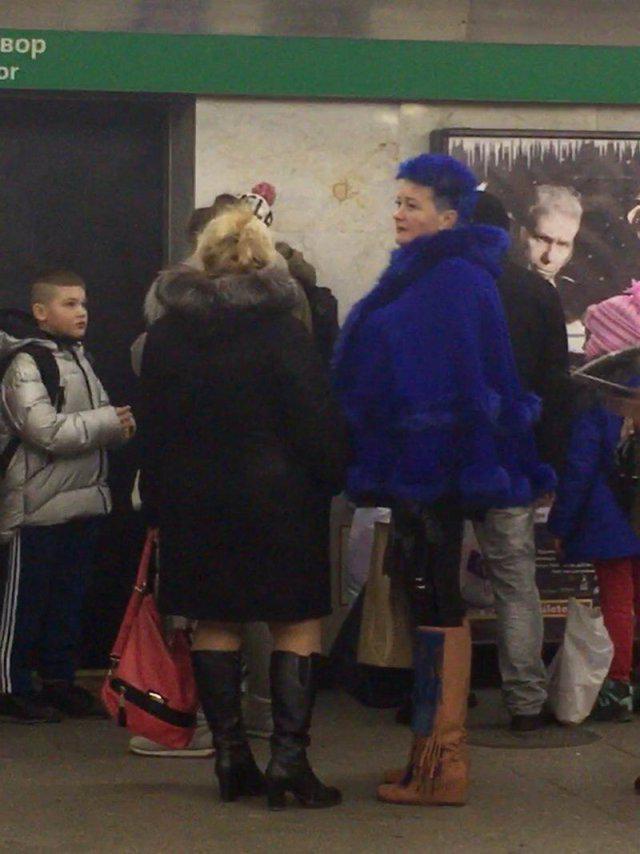 Runājot par zilmascaroniem ... Autors: Latvian Revenger Krievijas metro - visstilīgākie cilvēki mīt šeit!