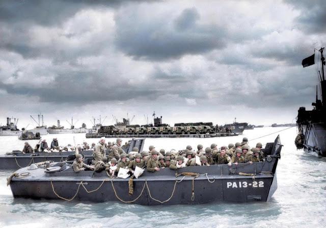 ASV vienības kas gatavojas... Autors: Lestets D-diena krāsās: Sabiedroto izcelšanās Normandijā iekrāsotās fotogrāfijās