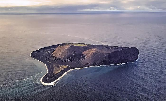  Autors: matilde Dabas brīnums: Sala, kura nepastāvēja līdz 1963. gadam