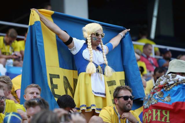 Zviedru blondā Pepija cerēja... Autors: Latvian Revenger Ak, šie futbola fani un futbolisti