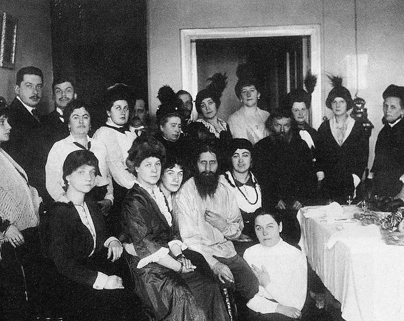 Grigorijs Rasputins sastapa... Autors: Testu vecis Rasputins - dzērājs un izvirtulis, kura dēļ sākās Krievijas Impērijas noriets
