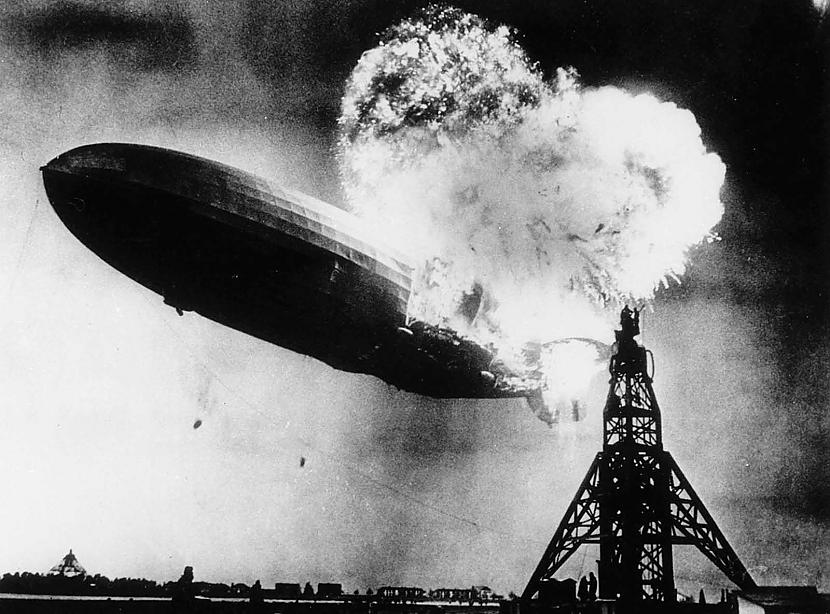 Scaroneit vel kuģis mēģina... Autors: Altenzo Hindenburgas katastrofa bildēs.