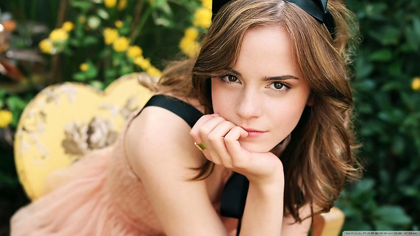  Autors: mazais28 Emma Watson