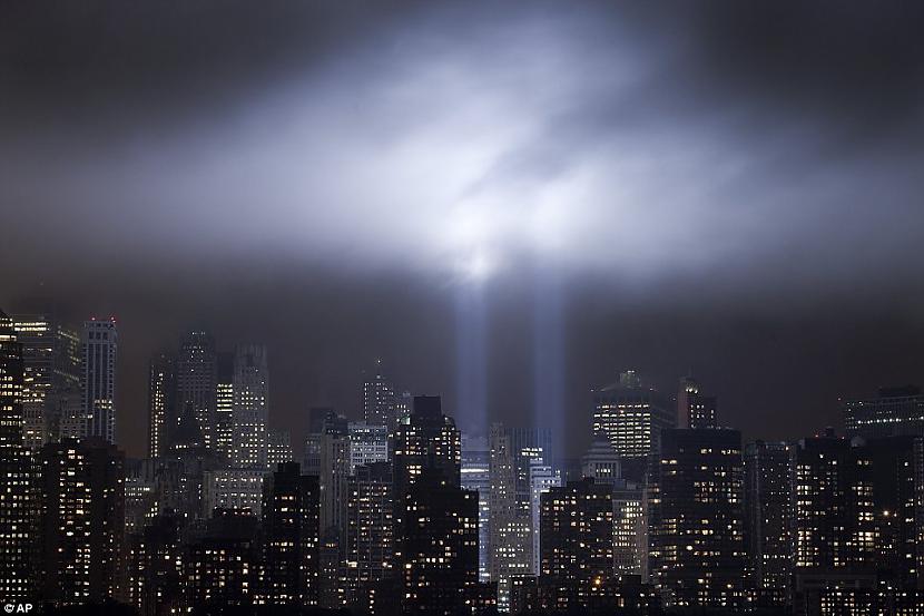 KALENSTajā laikā biju pārāk... Autors: kaķūns Traģiskais 11. septembris mūsu acīm