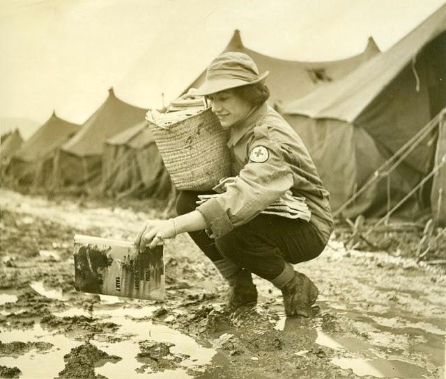  Autors: Lestets Džeimsa Alisona sakrātās 2. pasaules kara fotogrāfijas