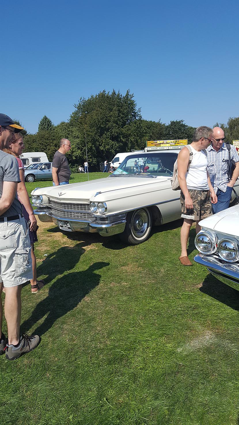  Autors: barbarastreizand UK car show/retro cars