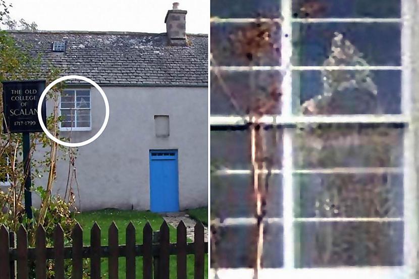 Mājas logā var redzēt spokainu... Autors: Lestets Spoku bildes, kas ir tik neizskaidrojamas, ka varētu būt īstas